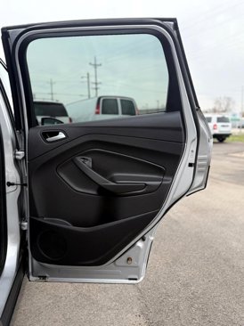 Used 2016 Ford Escape SE image 17