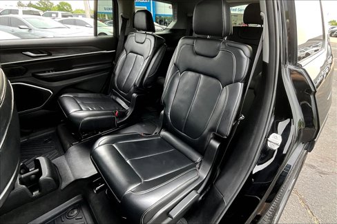Used 2021 Jeep Grand Cherokee L Limited image 27