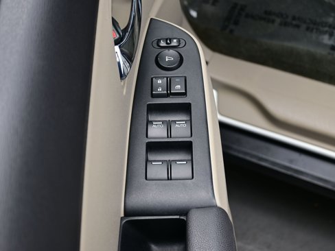 Used 2014 Honda Odyssey EX-L image 11