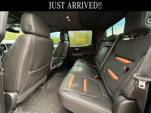Used 2021 GMC Sierra 1500 AT4 w/ AT4 Premium Package image 9