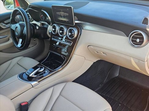 Used 2017 Mercedes-Benz GLC 300 4MATIC image 22