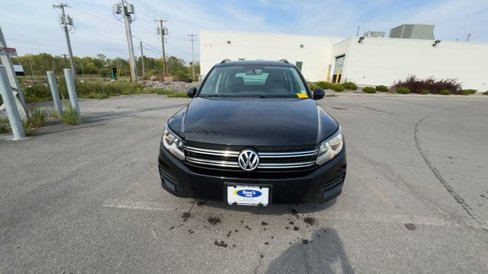 Used 2015 Volkswagen Tiguan SE image 3