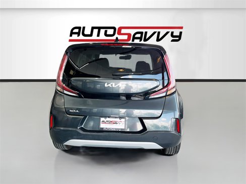 Used 2023 Kia Soul LX image 6