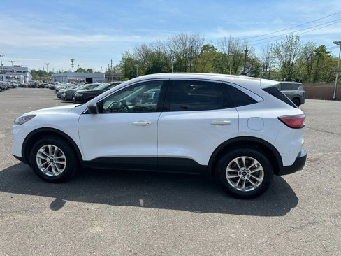 Used 2022 Ford Escape SE w/ Cold Weather Package image 4
