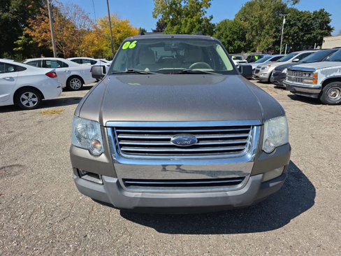 Used 2006 Ford Explorer XLT image 4