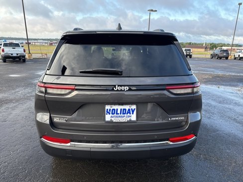 New 2025 Jeep Grand Cherokee Laredo w/ Luxury Tech Group I image 4