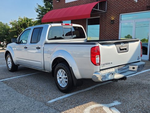 Used 2017 Nissan Frontier SV w/ SV Value Truck Package image 11