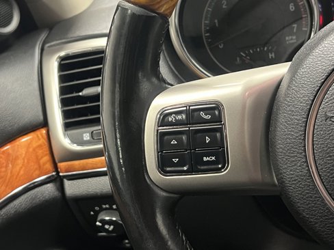 Used 2011 Jeep Grand Cherokee Overland image 18