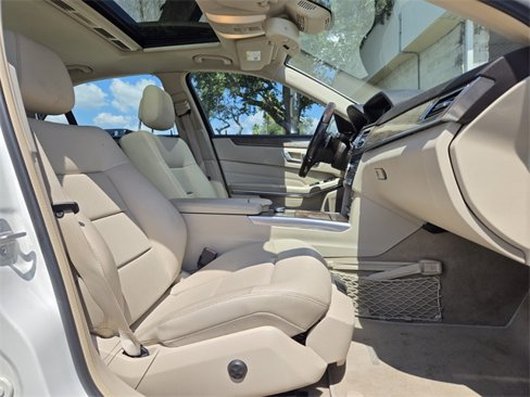 Used 2016 Mercedes-Benz E 350 Sedan image 18