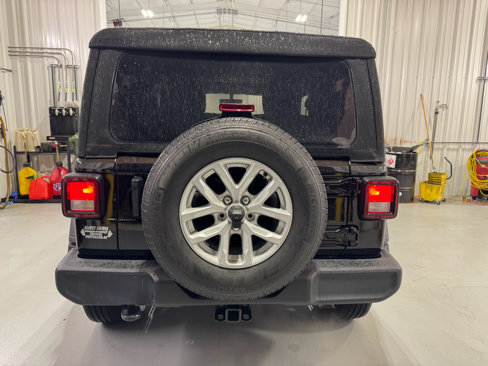 Used 2023 Jeep Wrangler Sport S image 10