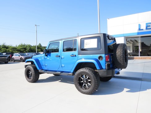 Used 2016 Jeep Wrangler Unlimited Sahara image 3
