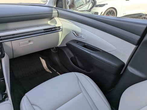 Used 2025 Hyundai Tucson SEL image 17