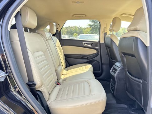 Used 2022 Ford Edge SEL w/ Convenience Package image 17