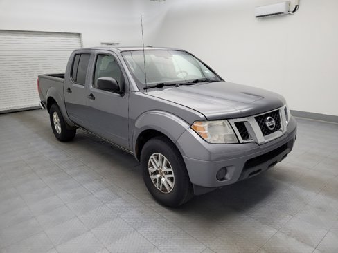 Used 2018 Nissan Frontier SV image 11