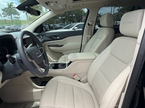 Used 2022 GMC Acadia Denali w/ Denali Ultimate Package image 18