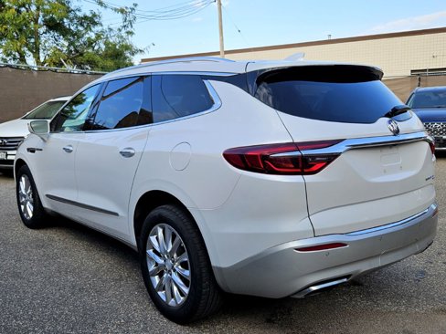 Used 2019 Buick Enclave Premium w/ Experience Buick Package image 4