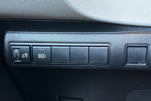 Certified 2022 Toyota Corolla LE image 31