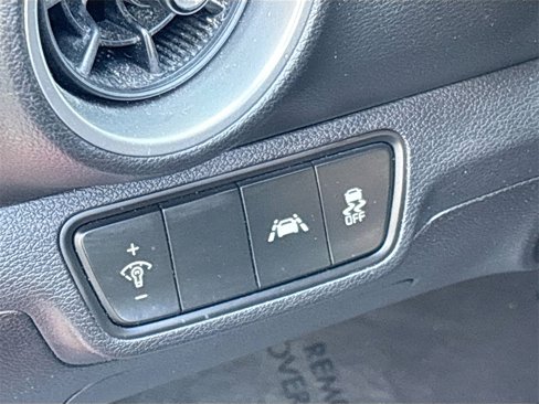 Used 2019 Kia Forte LXS image 10