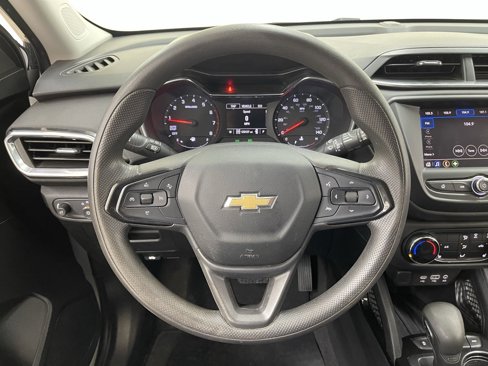 Used 2022 Chevrolet TrailBlazer LT w/ LPO, Blackout Package image 21