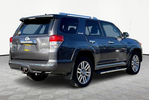 Used 2013 Toyota 4Runner SR5 image 11