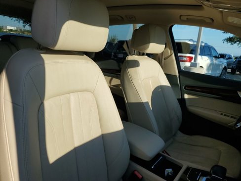 Used 2018 Audi Q5 2.0T Premium Plus w/ Premium Plus Package image 15