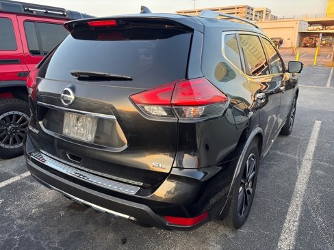 Used 2017 Nissan Rogue SL w/ SL Premium Package image 5