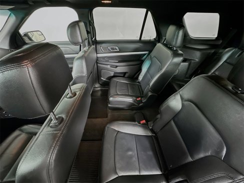 Used 2016 Ford Explorer XLT w/ Equipment Group 202A image 22