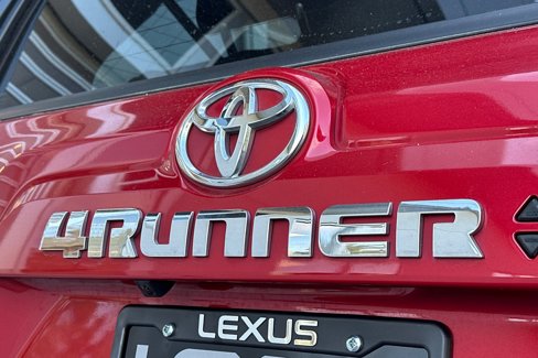 Used 2024 Toyota 4Runner SR5 image 23