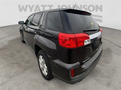 Used 2016 GMC Terrain SLE image 9