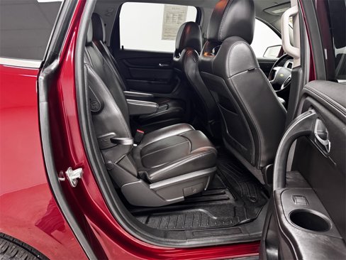 Used 2017 Chevrolet Traverse LT image 14