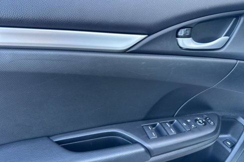 Used 2019 Honda Civic Sport image 11