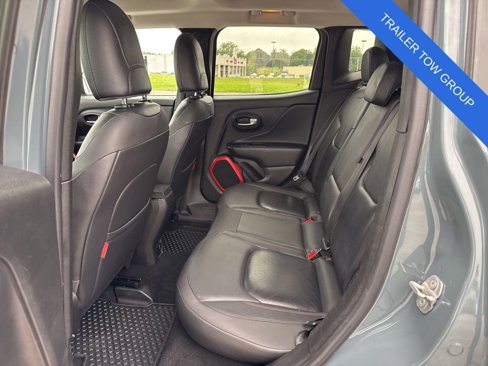 Used 2017 Jeep Renegade Trailhawk w/ Premium Trailhawk Package image 16