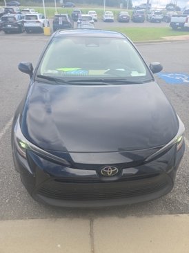 Used 2024 Toyota Corolla LE image 2