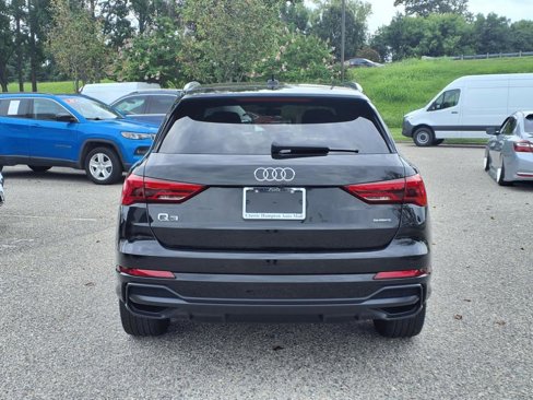 Used 2022 Audi Q3 2.0T Premium w/ Convenience Package image 7