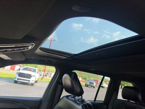 Certified 2023 Jeep Grand Cherokee Altitude image 18