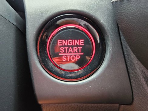 Certified 2023 Honda HR-V EX-L image 32