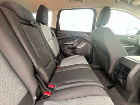 Used 2019 Ford Escape SE image 16