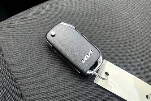 Used 2024 Kia Sportage LX image 12