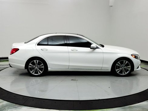 Used 2017 Mercedes-Benz C 300 Sedan image 4