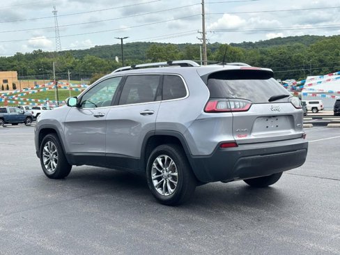 Used 2019 Jeep Cherokee Latitude Plus w/ Cold Weather Group image 6