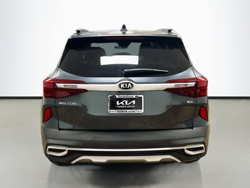 Certified 2021 Kia Seltos EX image 6