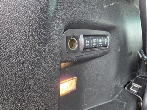 Used 2018 Ford Explorer Limited image 36