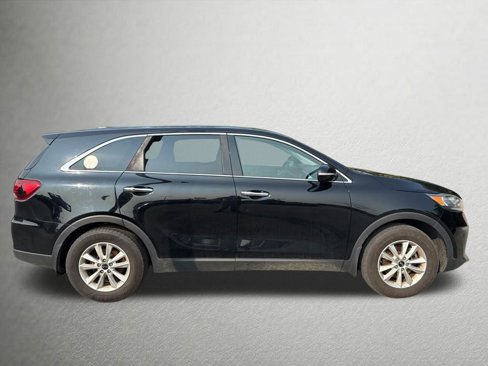 Used 2019 Kia Sorento L image 2