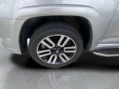 Used 2016 Toyota 4Runner Limited image 11