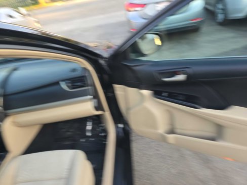 Used 2013 Toyota Camry L image 15