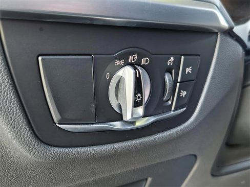 Used 2023 BMW X3 sDrive30i w/ Premium Package image 18