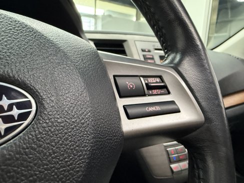 Used 2013 Subaru Outback 3.6R Limited w/ Moonroof Pkg image 17