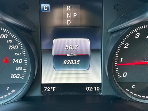 Used 2018 Mercedes-Benz GLC 300 4MATIC image 16