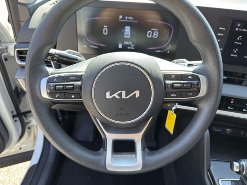 Used 2024 Kia Sportage LX image 19