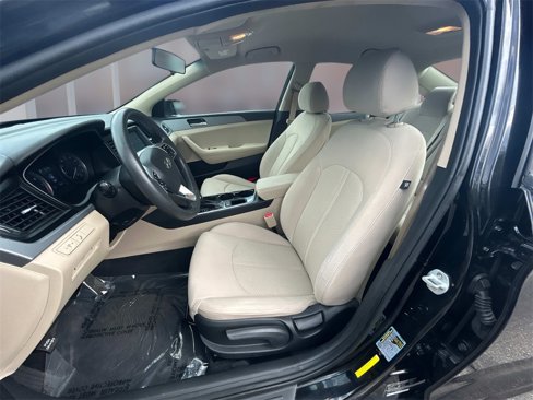 Used 2019 Hyundai Sonata SE image 14